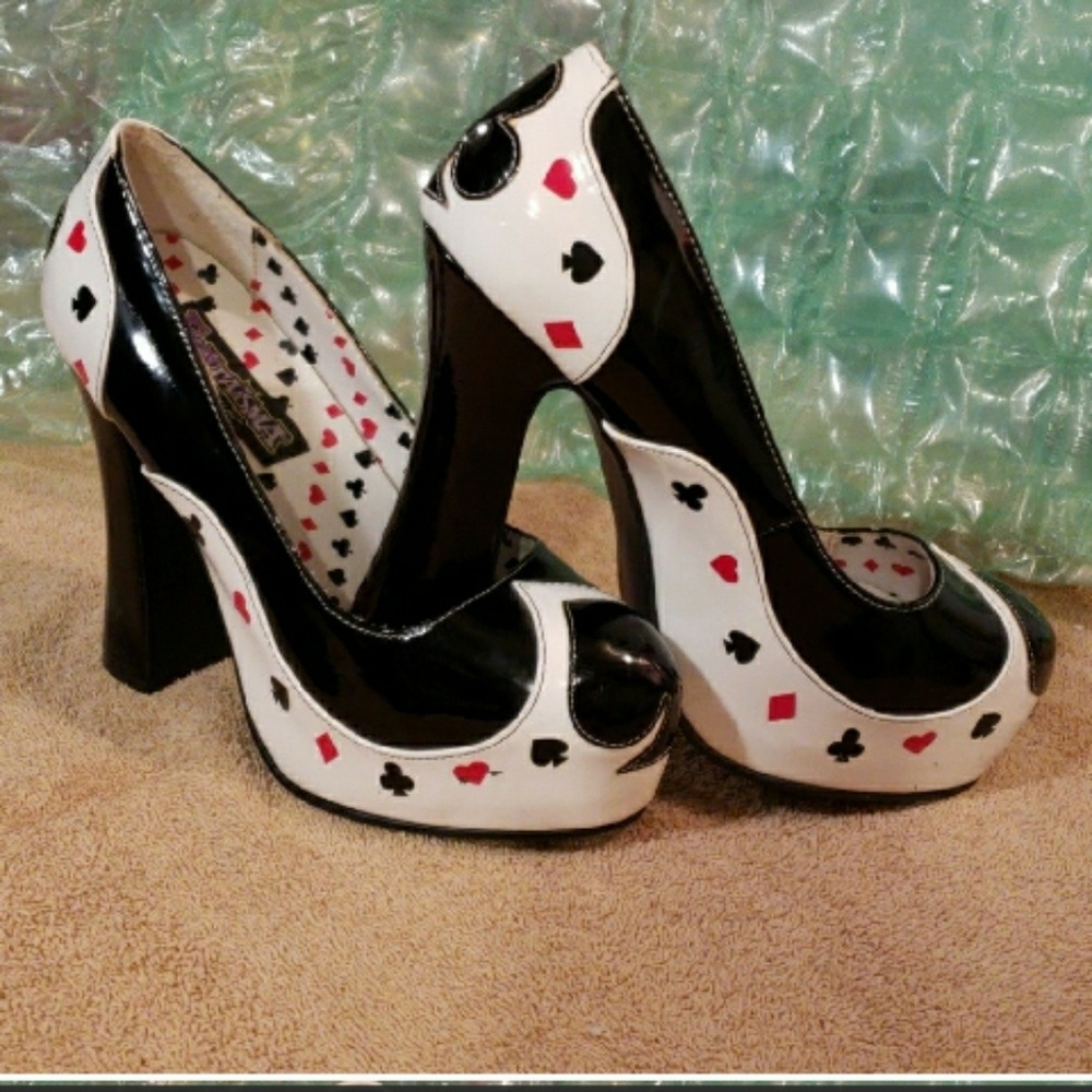 AWSOME platform poker shoes!